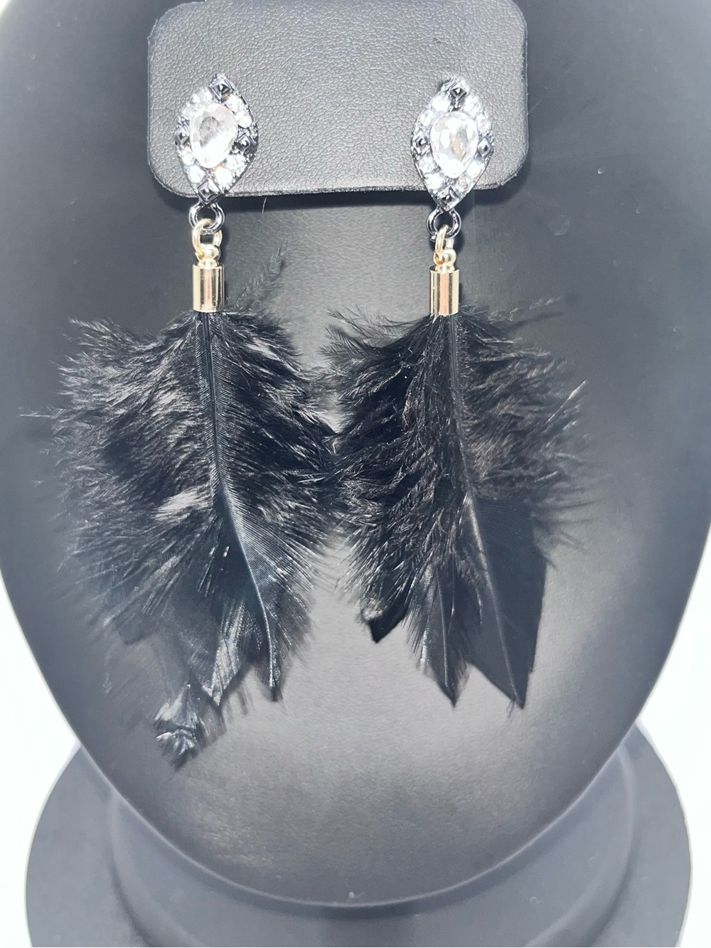 LILIE & WHITE Feather Earrings